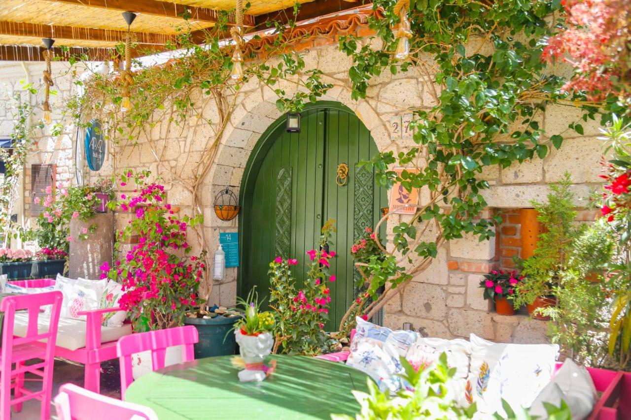 Apaz Alacati Hotel Cesme Bagian luar foto