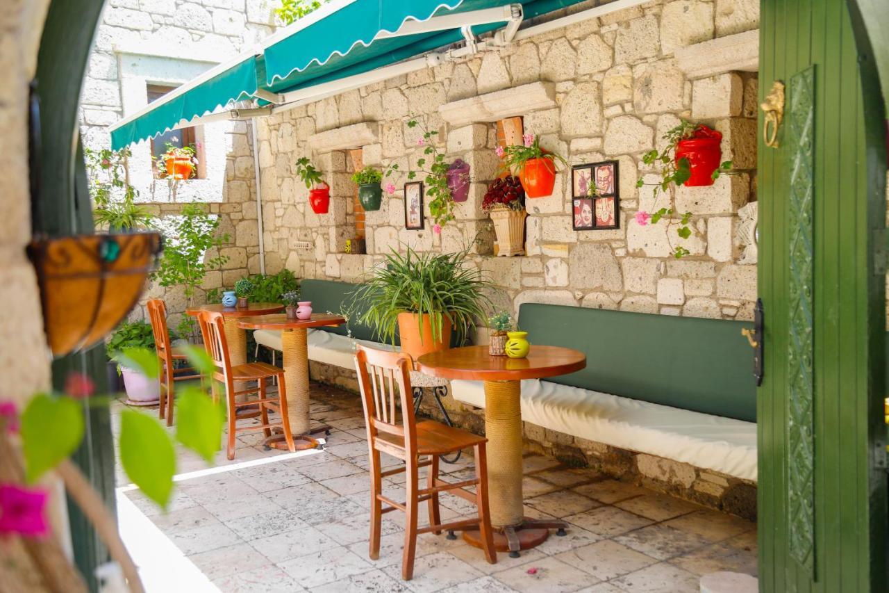 Apaz Alacati Hotel Cesme Bagian luar foto